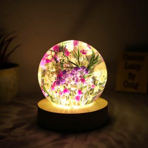 Custom engraved resin lamp featuring Baby’s Breath flowers, Lover gifts, Christmas gift, Valentine day, gift for her